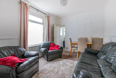 5 bed house, Malefant Street, Cathays, Cardiff, CF244QB - Image 3